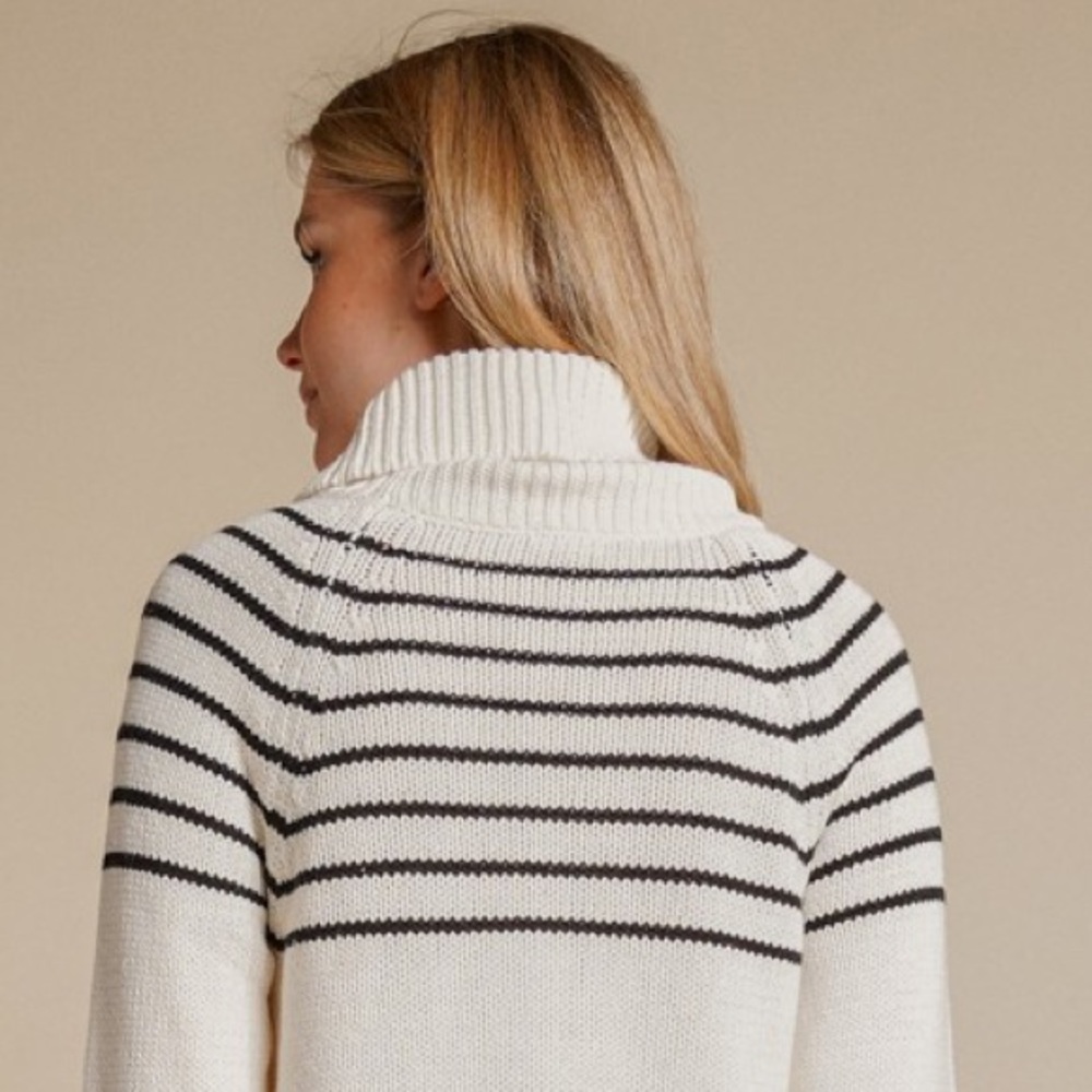 🆕Sweater Dress Striped With Button Detail Black & OffWhite S, M & L Available - Picture 4 of 4